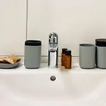 Heavenly Apartment: Netflix & Work Space