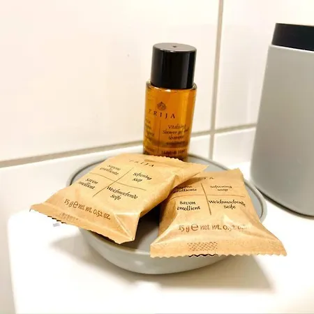 Апартаменты - Heavenly In The Heart Of - 2 Mins Hbf Station - Big Tv & Working Space & Netflix - Дуйсбург