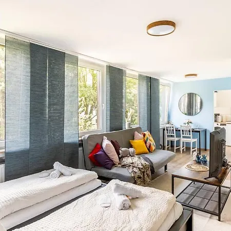 - Heavenly In The Heart Of - 2 Mins Hbf Station - Big Tv & Working Space & Netflix - * Duisburg