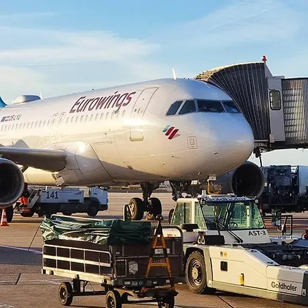 Heavenly Apartment: Netflix & Work Space *