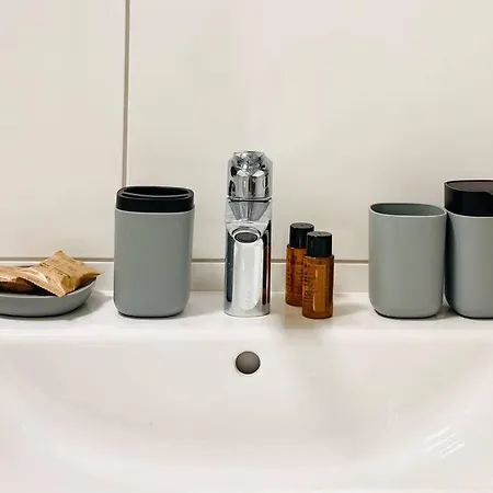 Heavenly Apartment: Netflix & Work Space