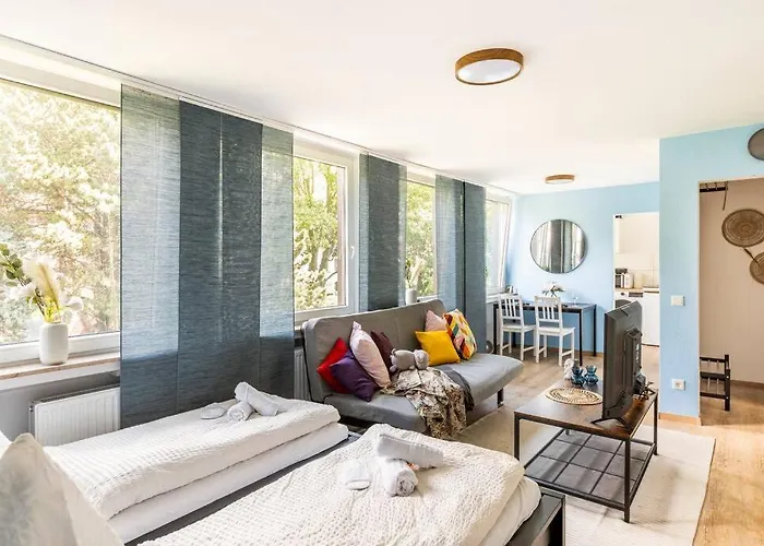 - Heavenly In The Heart Of - 2 Mins Hbf Station - Big Tv & Working Space & Netflix - * ドゥイスブルグ