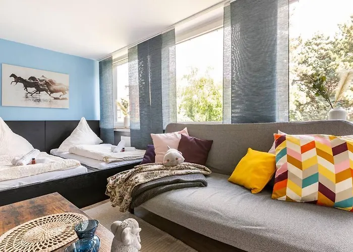 - Heavenly In The Heart Of - 2 Mins Hbf Station - Big Tv & Working Space & Netflix - アパート *