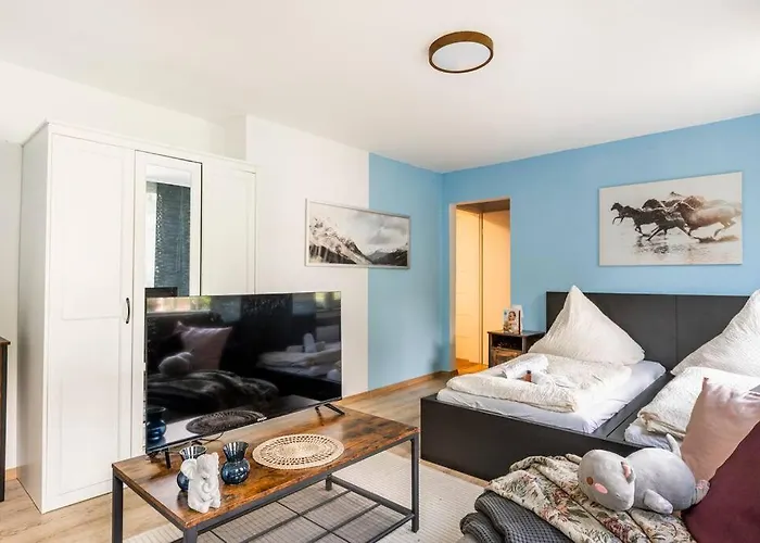 Апартаменты - Heavenly In The Heart Of - 2 Mins Hbf Station - Big Tv & Working Space & Netflix - Дуйсбург